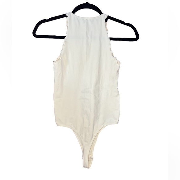 Free People Feels Right Ivory Scallop Edge Bodysuit Size Small - Picture 3 of 5